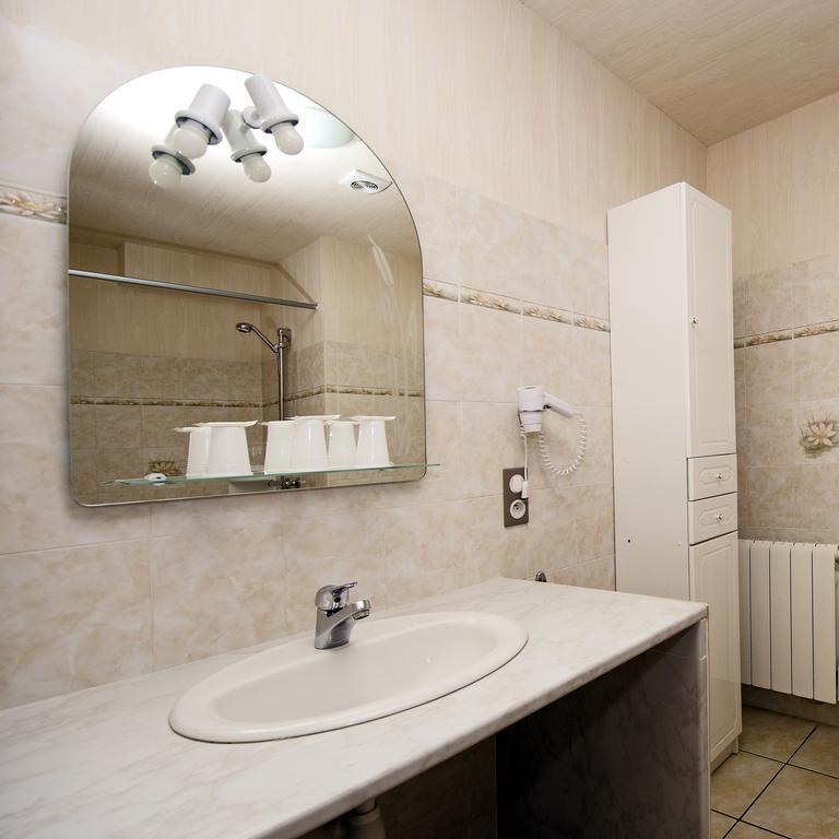 La Table Du Chaffour Hotel Saint-Geniès-Bellevue Екстериор снимка